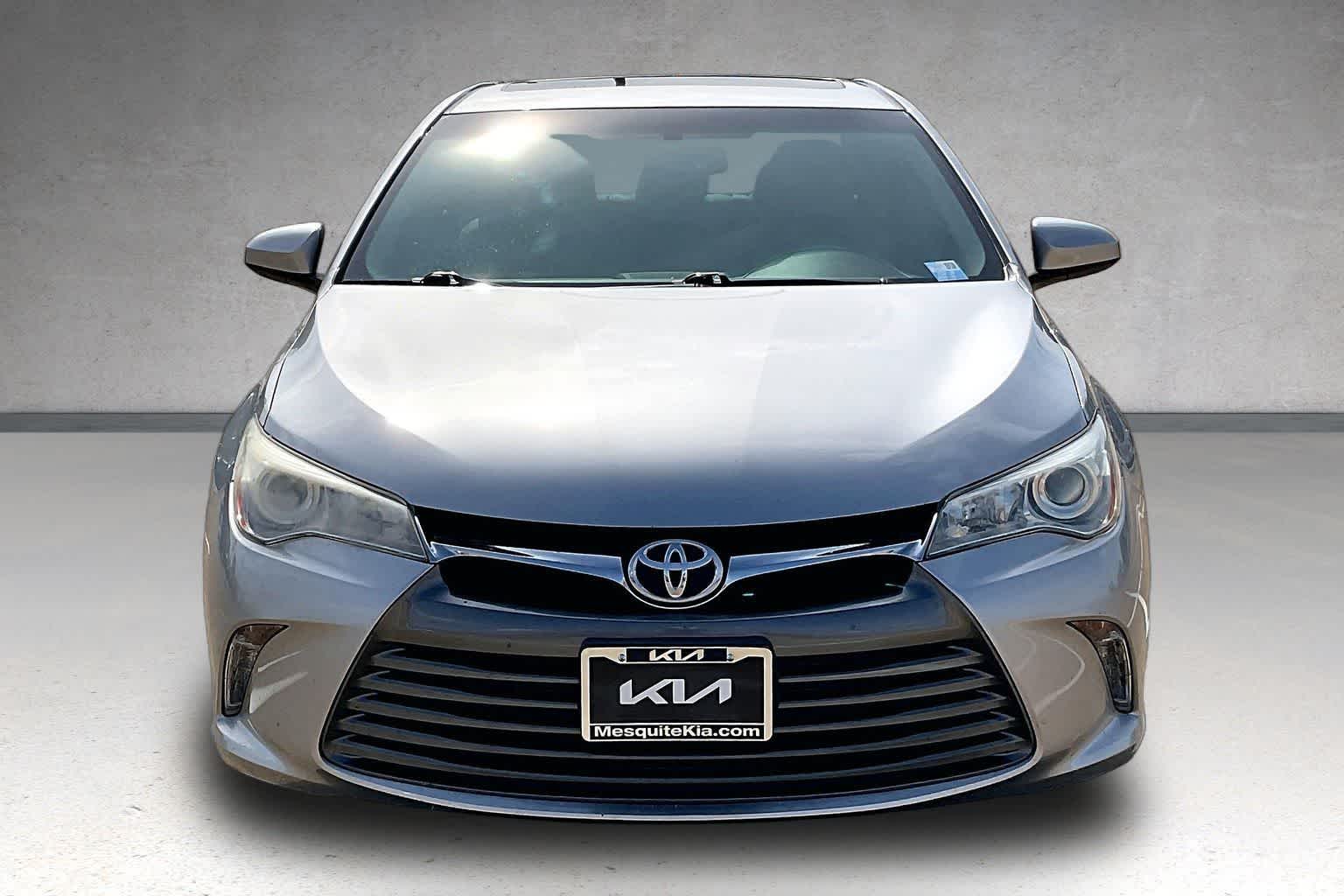 Thumbnail: 2017 Toyota Camry - 6