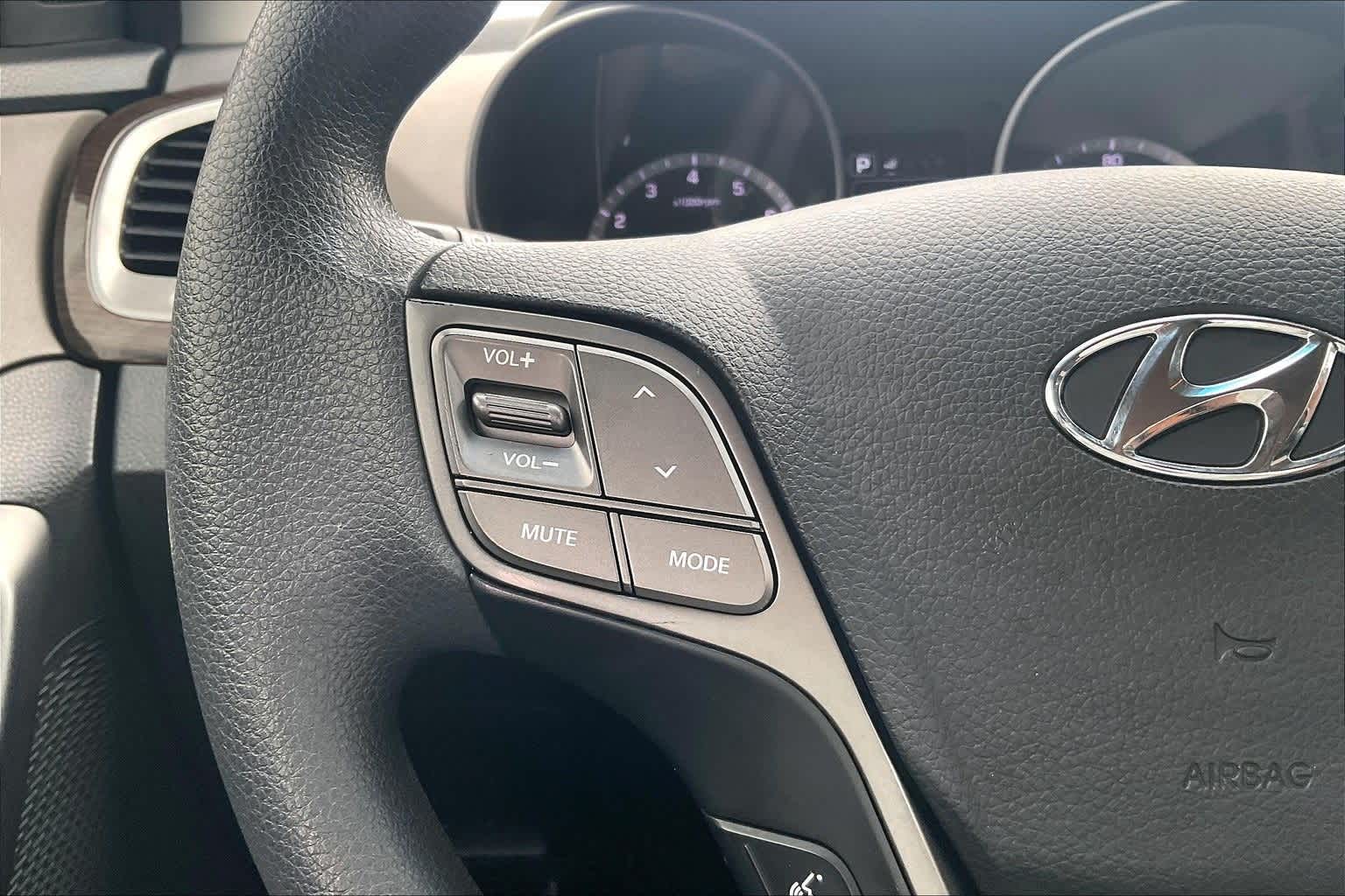 Thumbnail: 2017 Hyundai Santa Fe - 24