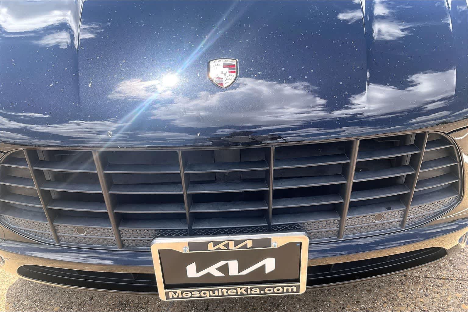 Thumbnail: 2017 Porsche Macan - 29