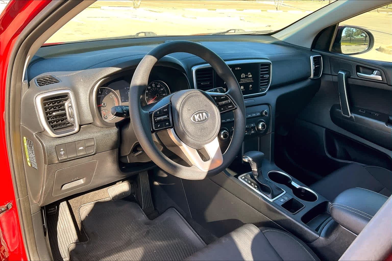 2021 Kia Sportage LX photo 2