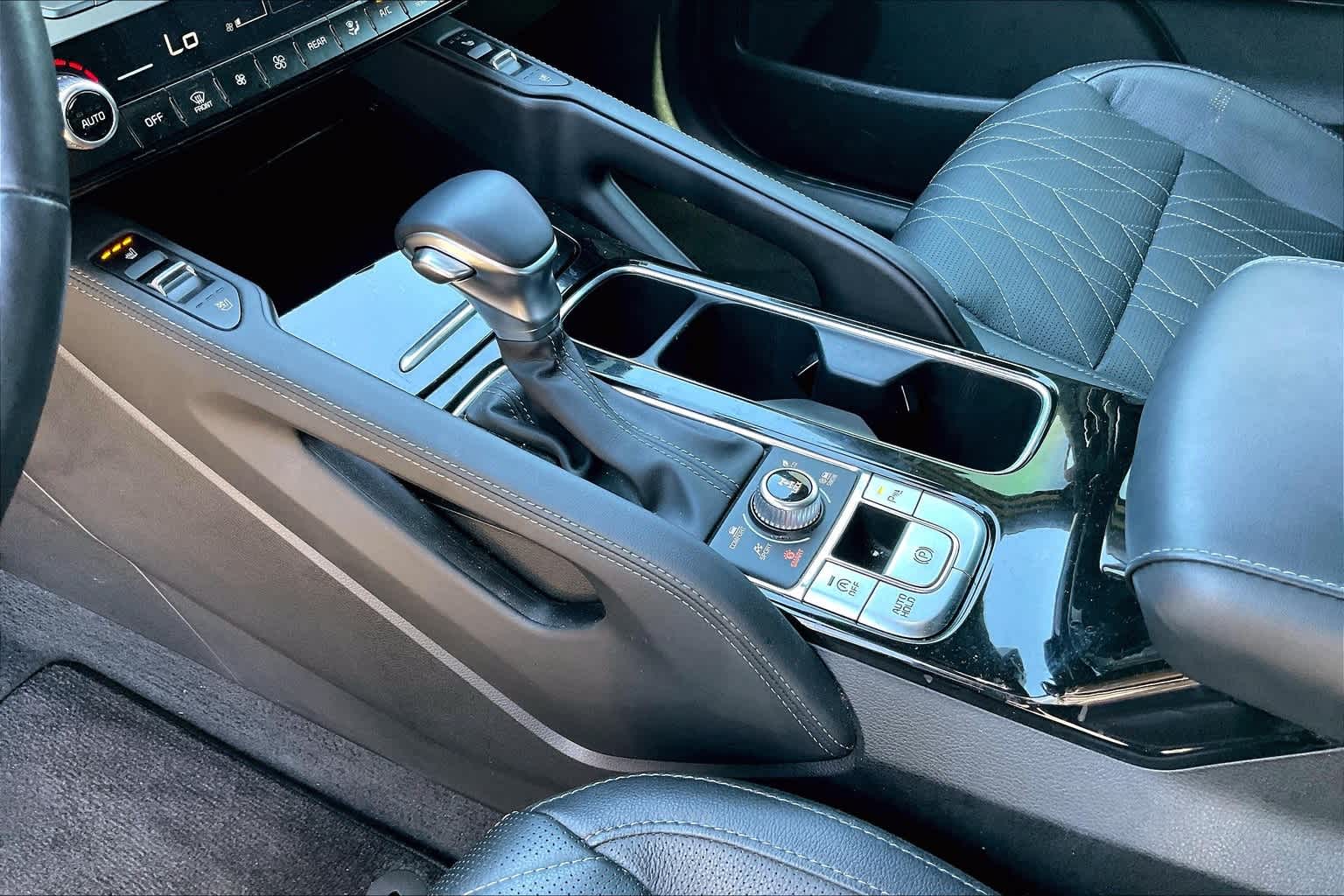 Thumbnail: 2024 Kia Telluride - 15