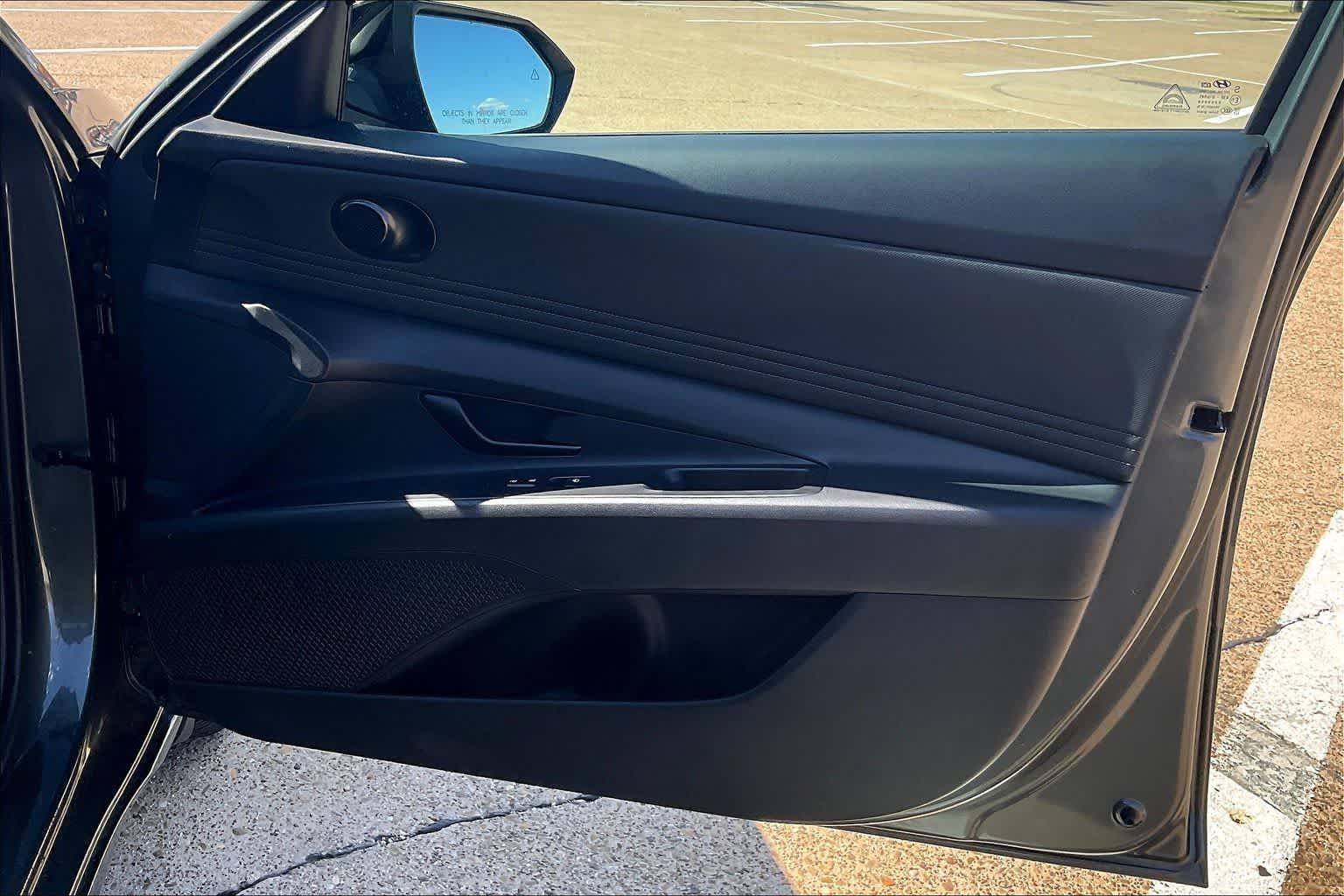 Thumbnail: 2025 Hyundai Elantra - 28