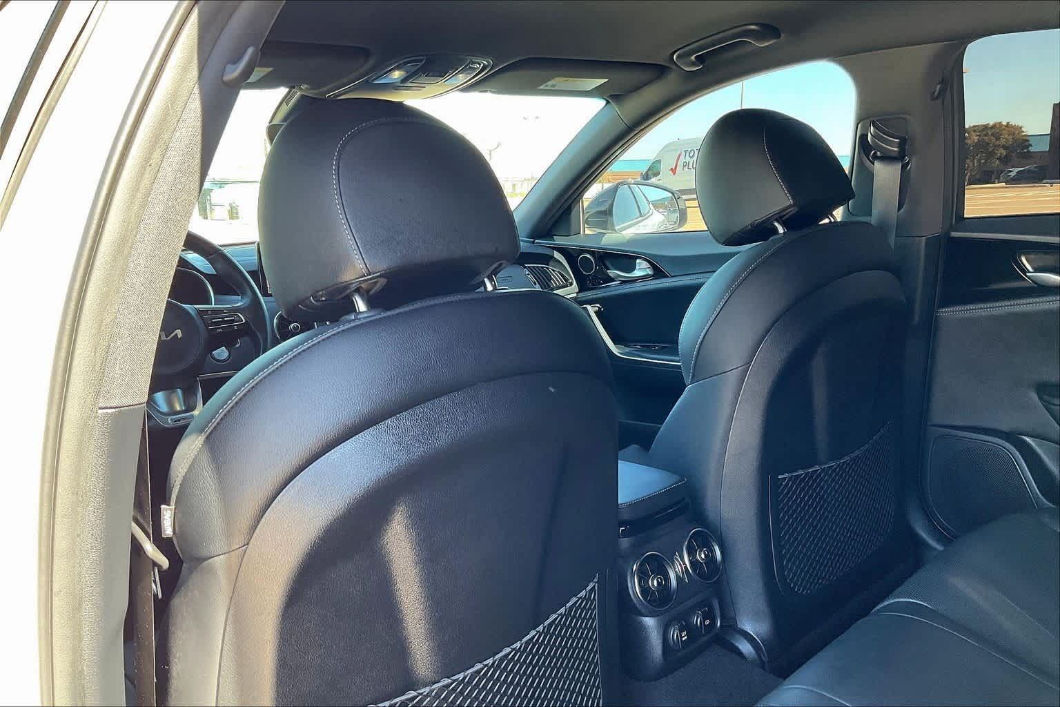 Thumbnail: 2023 Kia Stinger - 12