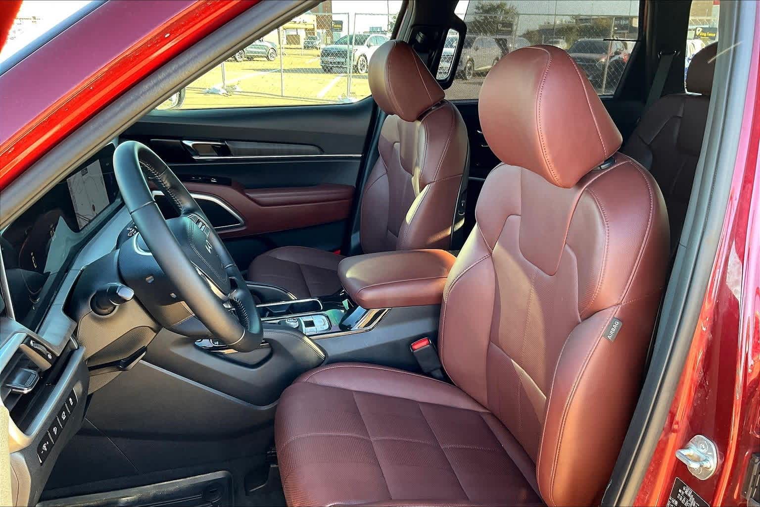 Thumbnail: 2023 Kia Telluride - 10