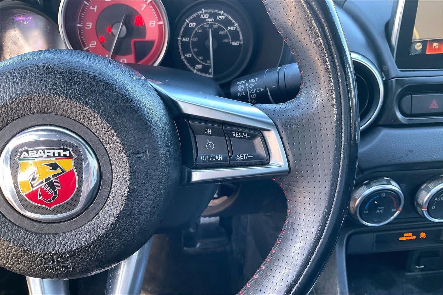 Thumbnail: 2018 Fiat 124 Spider - 23