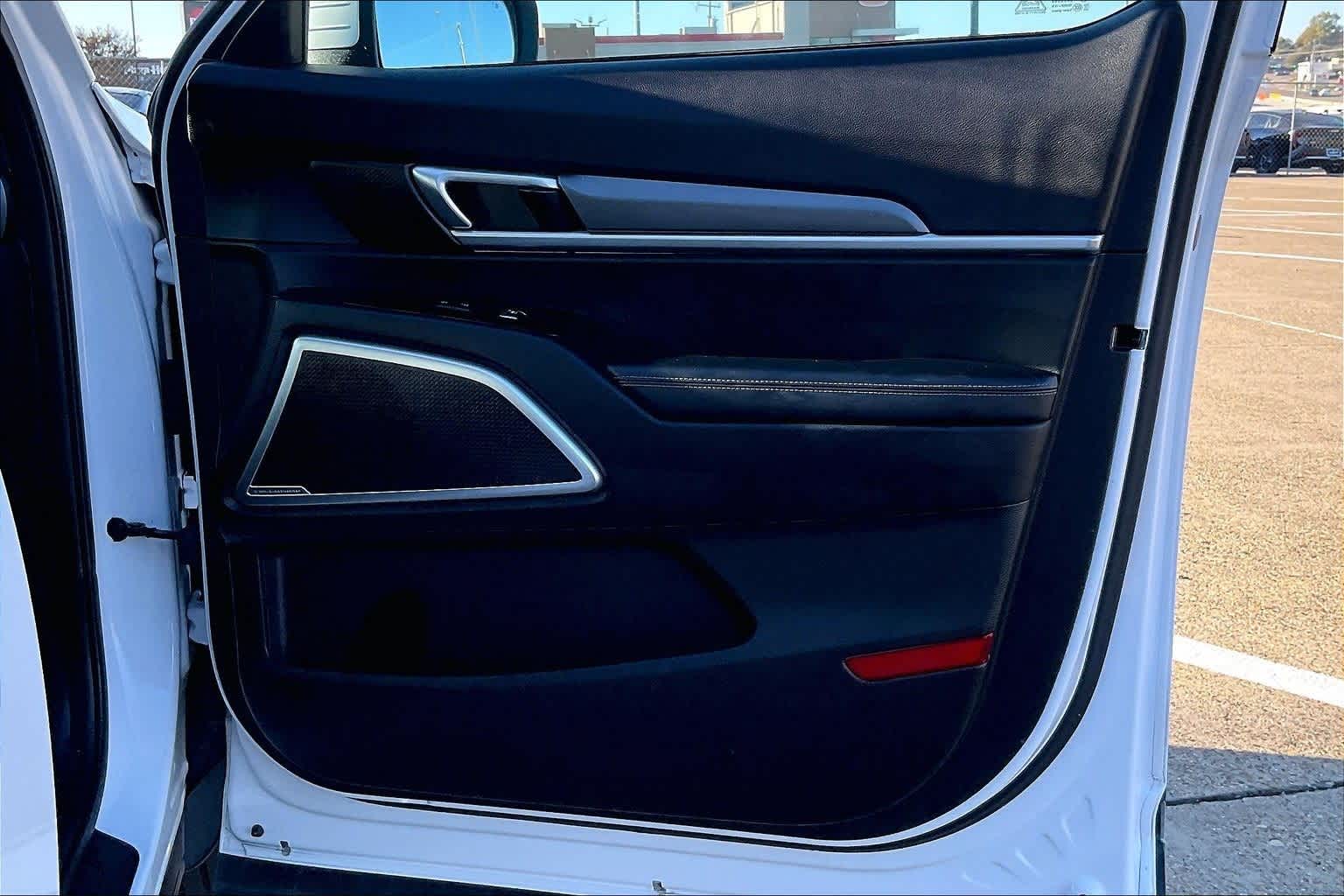 Thumbnail: 2021 Kia Telluride - 28