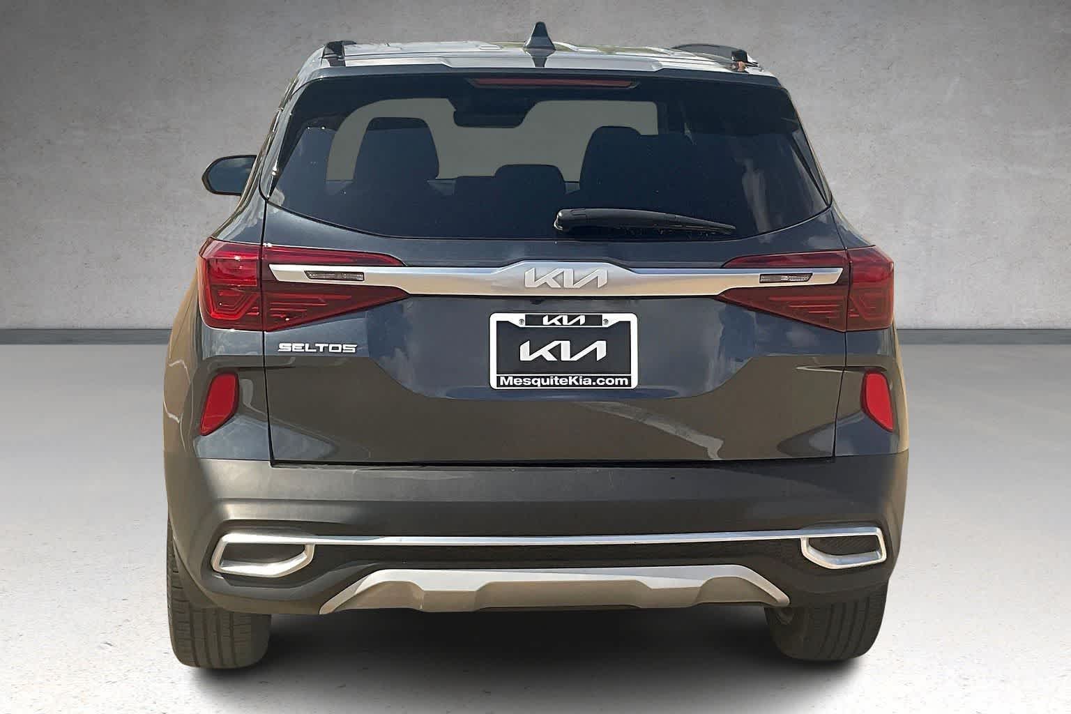 Thumbnail: 2023 Kia Seltos - 5