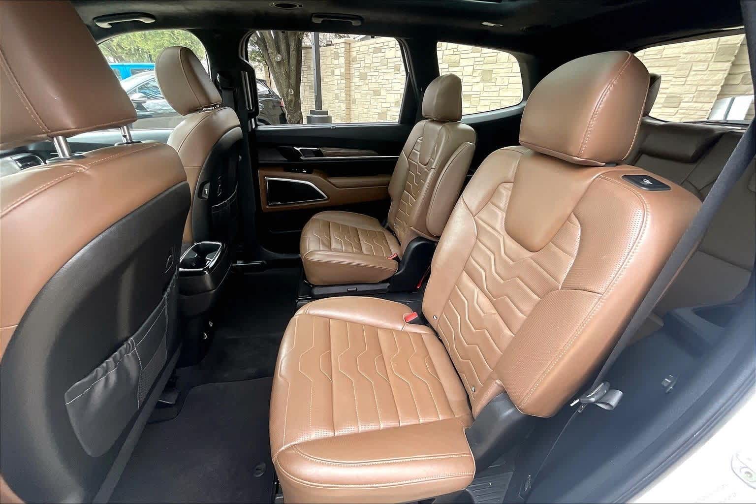 Thumbnail: 2021 Kia Telluride - 29