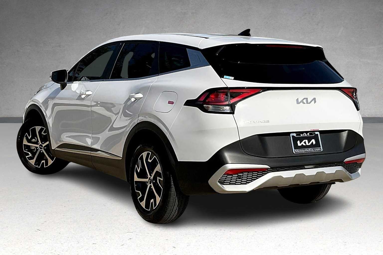 Thumbnail: 2025 Kia Sportage - 4