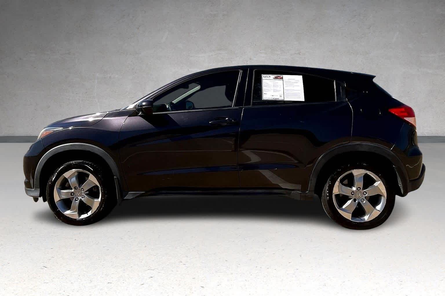 Thumbnail: 2017 Honda HR-V - 3
