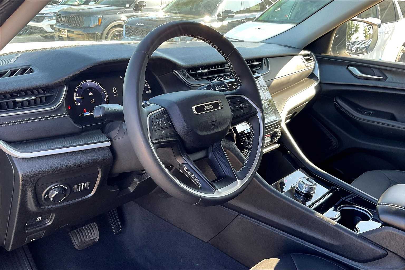 Thumbnail: 2023 Jeep Grand Cherokee - 2