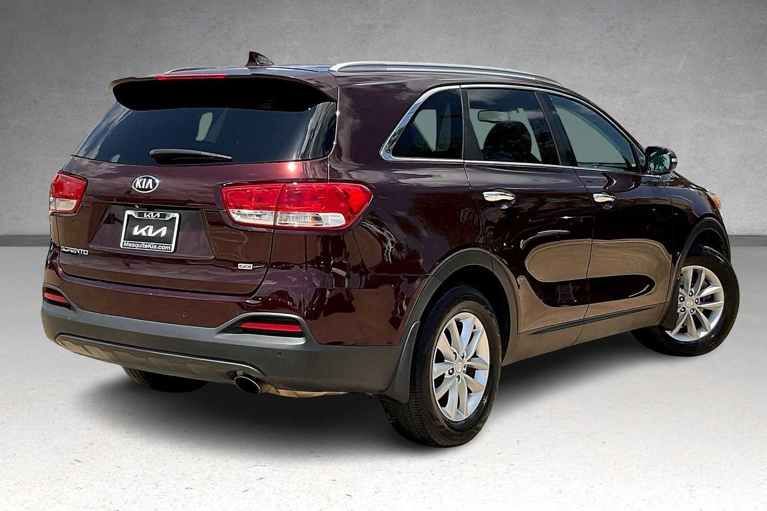 Thumbnail: 2018 Kia Sorento - 22