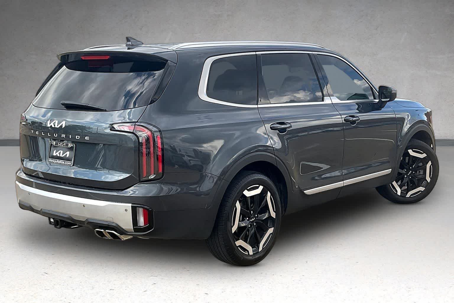 Thumbnail: 2024 Kia Telluride - 19