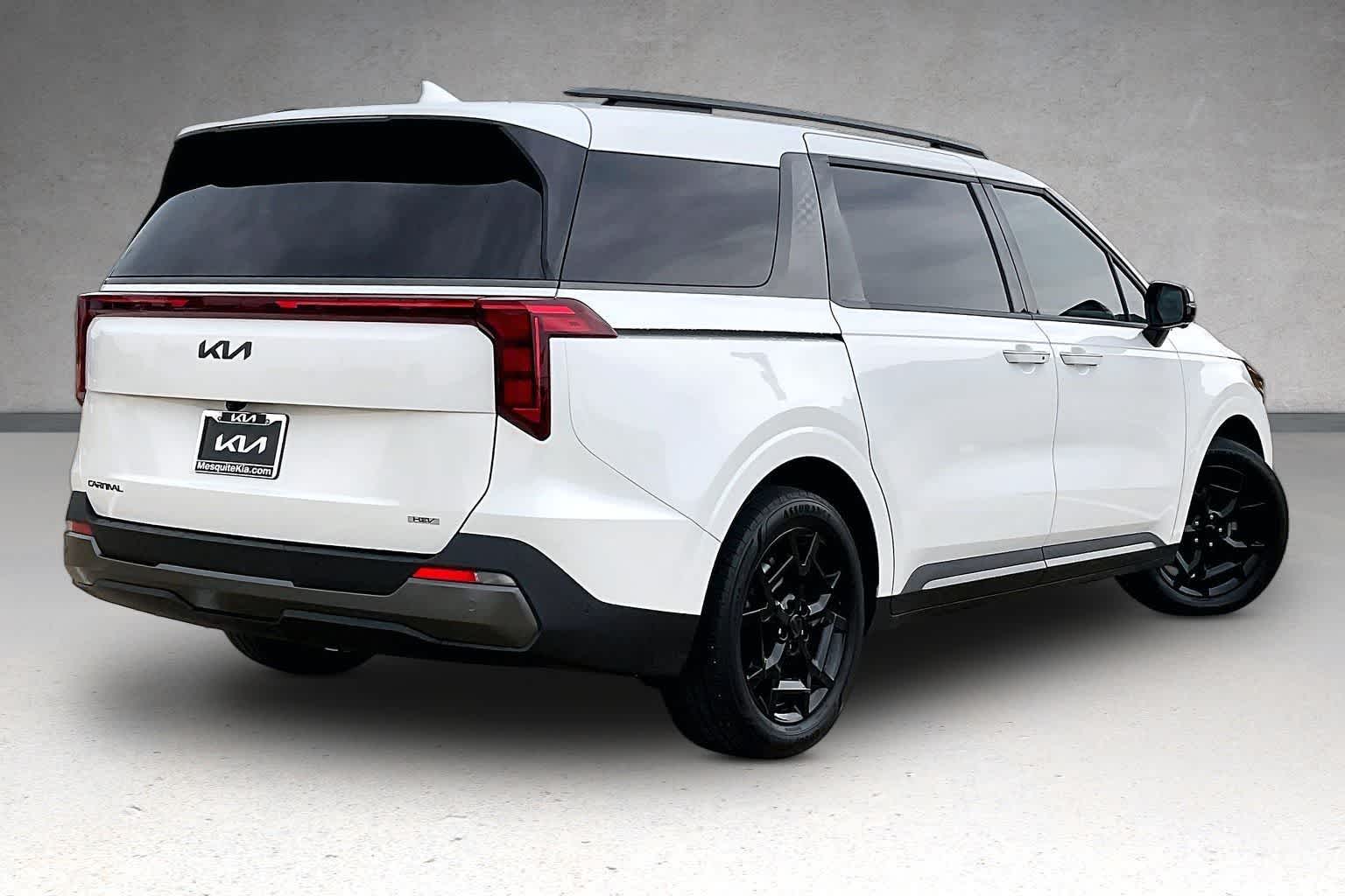 Thumbnail: 2025 Kia Carnival - 21