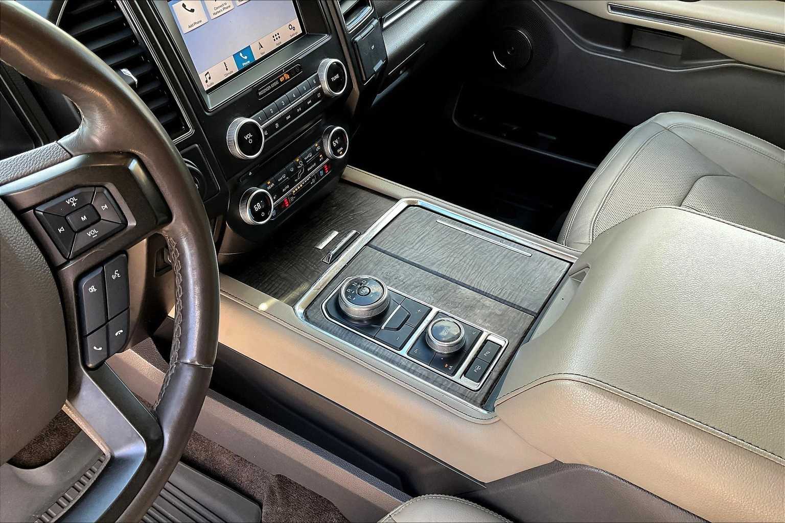 Thumbnail: 2018 Ford Expedition - 16