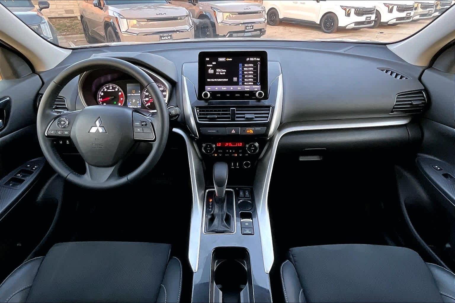 Thumbnail: 2022 Mitsubishi Eclipse Cross - 10