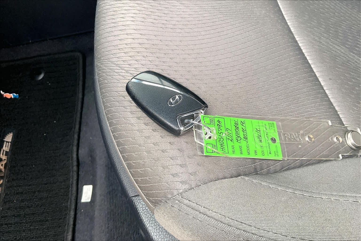 Thumbnail: 2017 Hyundai Santa Fe - 19