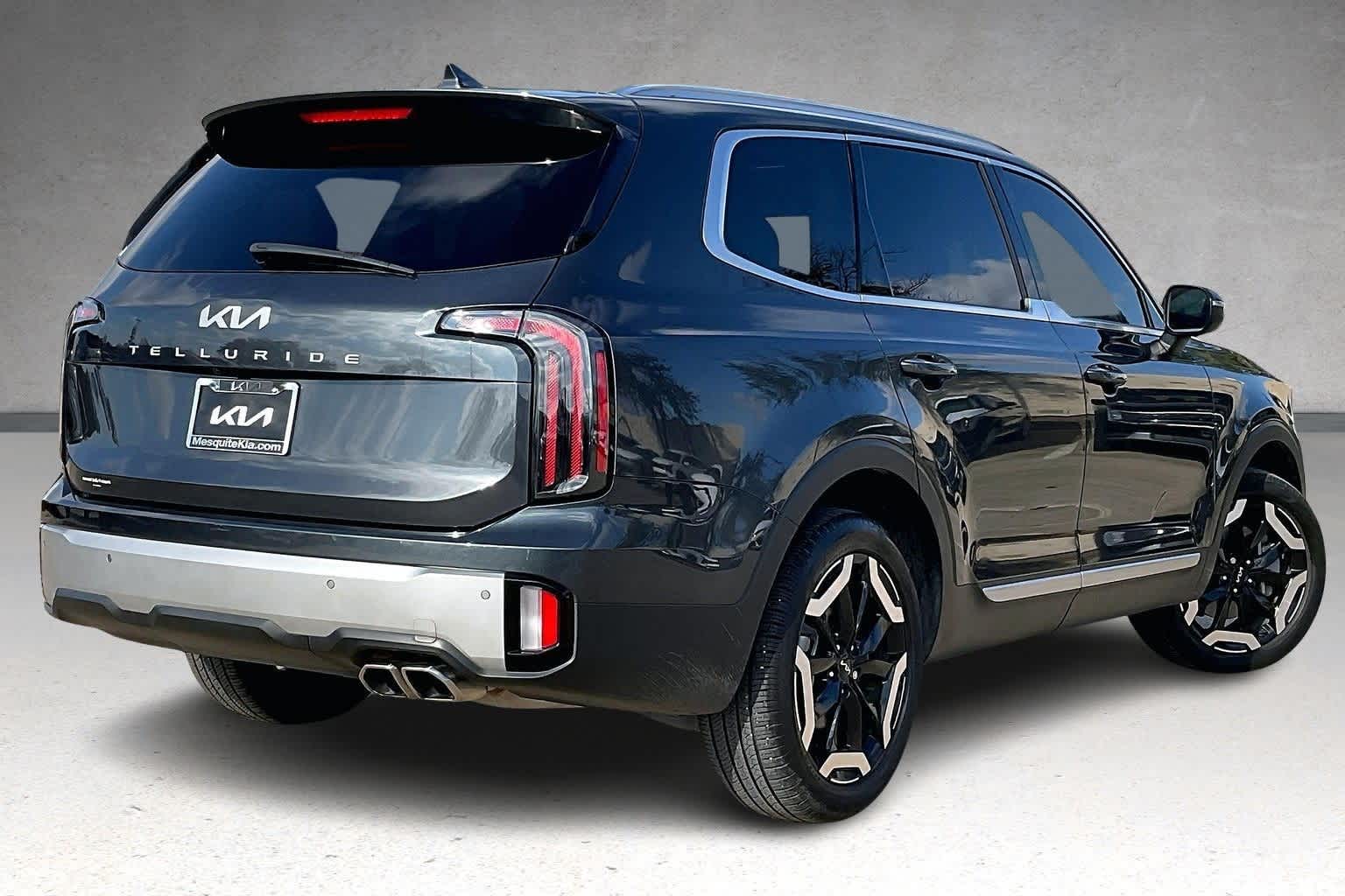 Thumbnail: 2023 Kia Telluride - 21