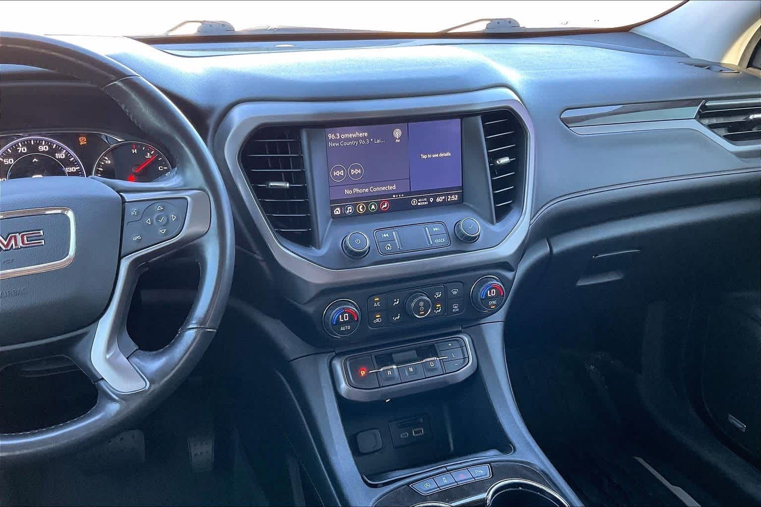 Thumbnail: 2022 GMC Acadia - 15