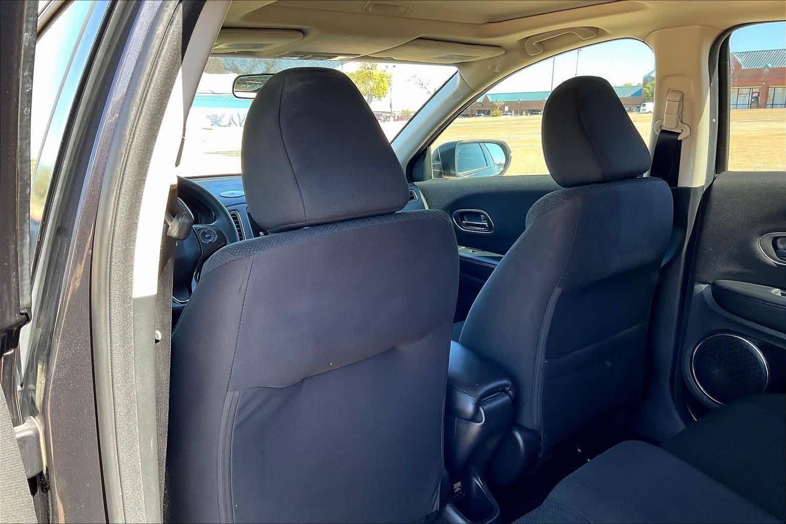 Thumbnail: 2017 Honda HR-V - 11