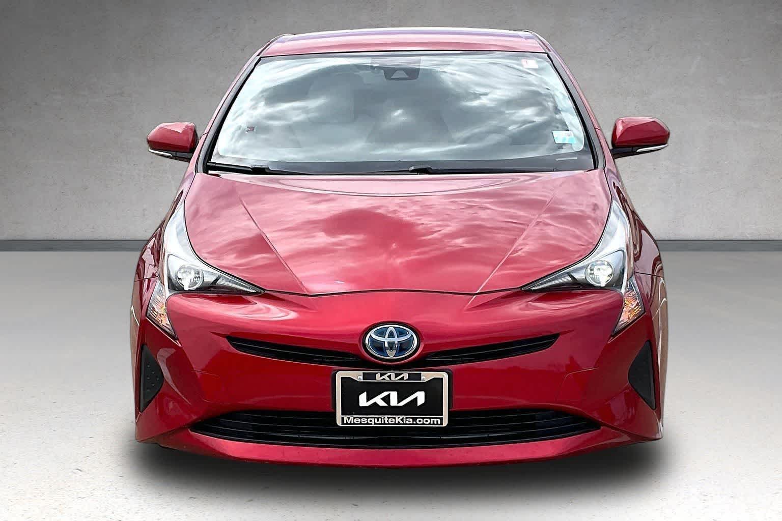Thumbnail: 2017 Toyota Prius - 6