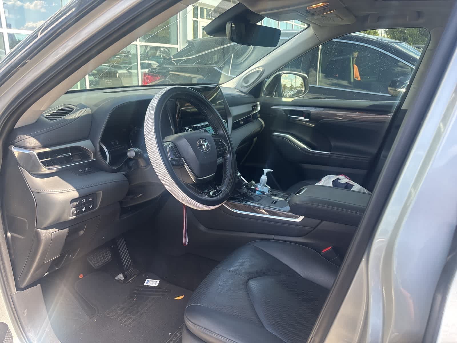 Thumbnail: 2021 Toyota Highlander - 6