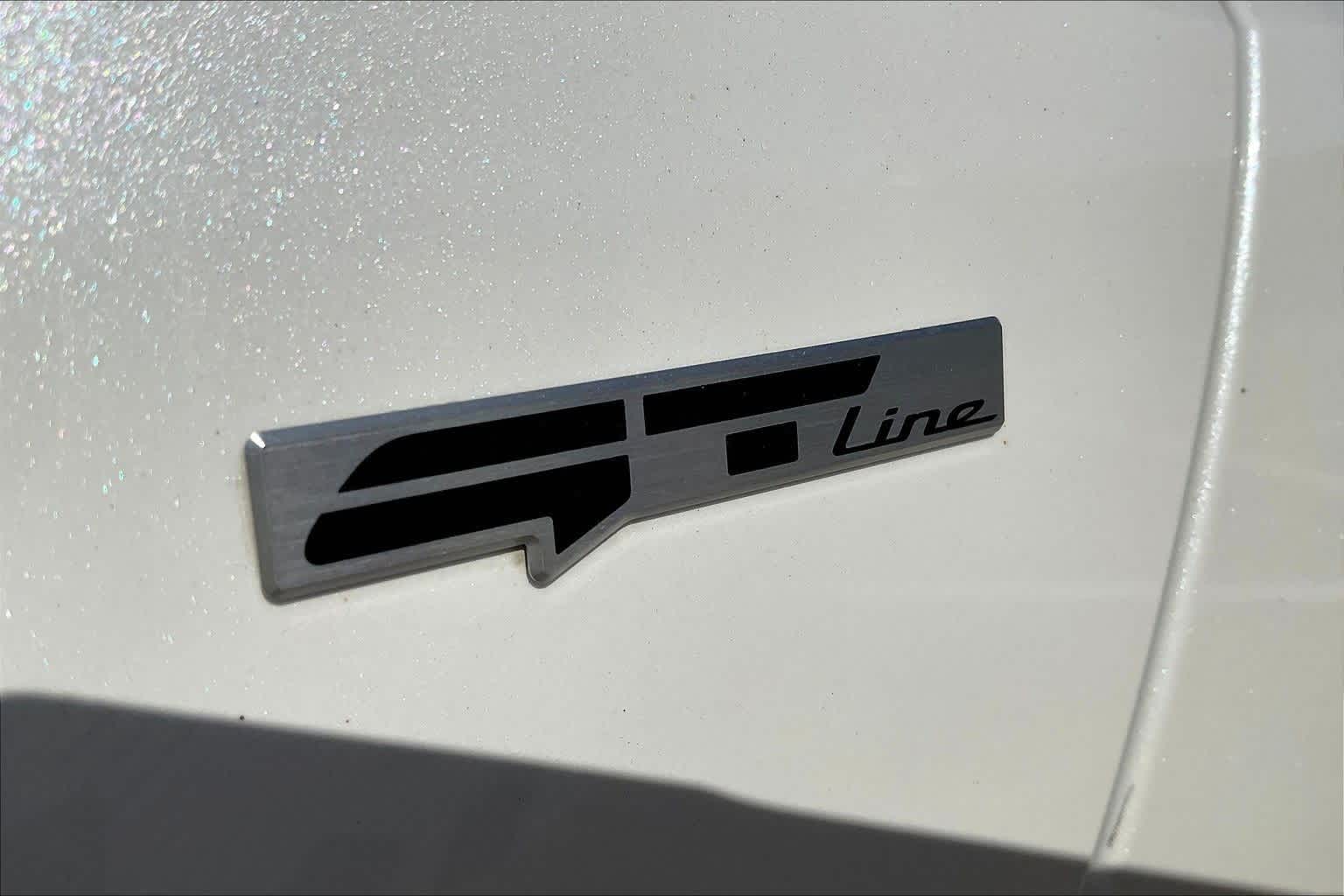 Thumbnail: 2023 Kia Stinger - 7