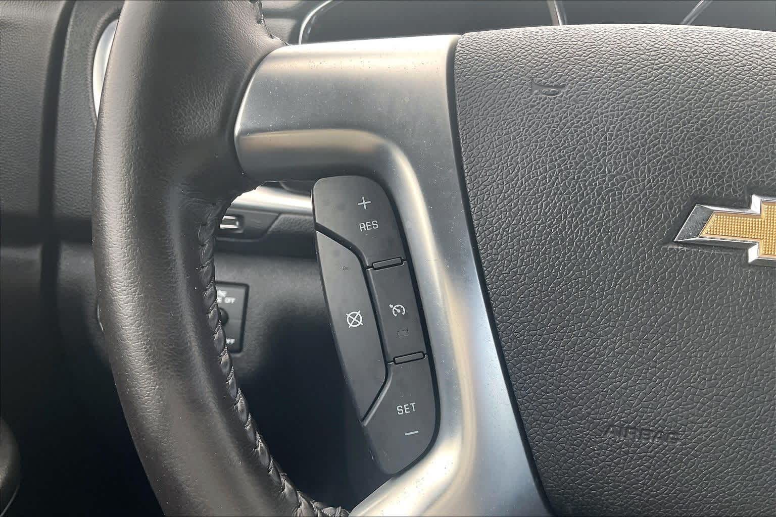 Thumbnail: 2017 Chevrolet Traverse - 23