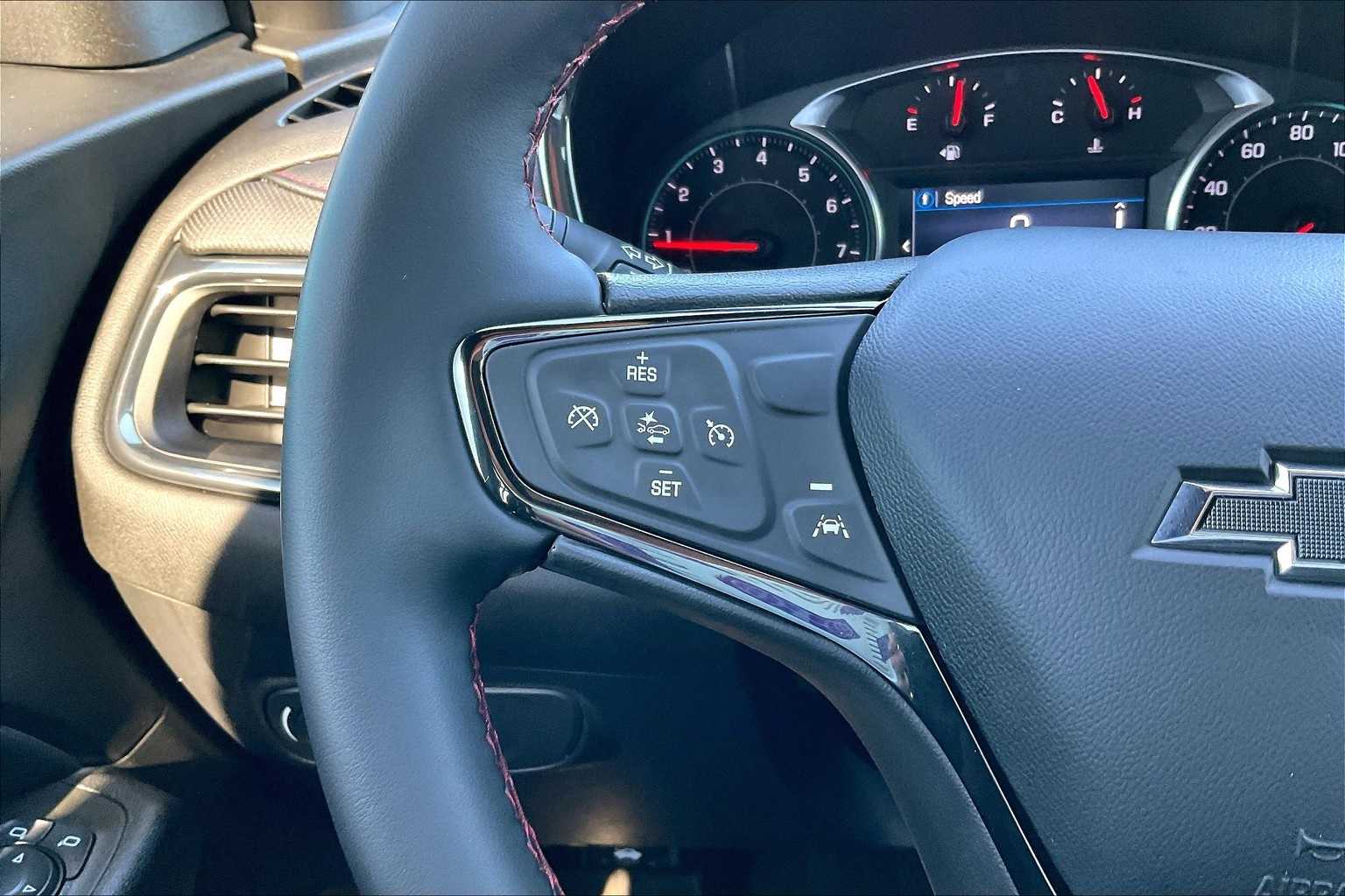 Thumbnail: 2024 Chevrolet Equinox - 24