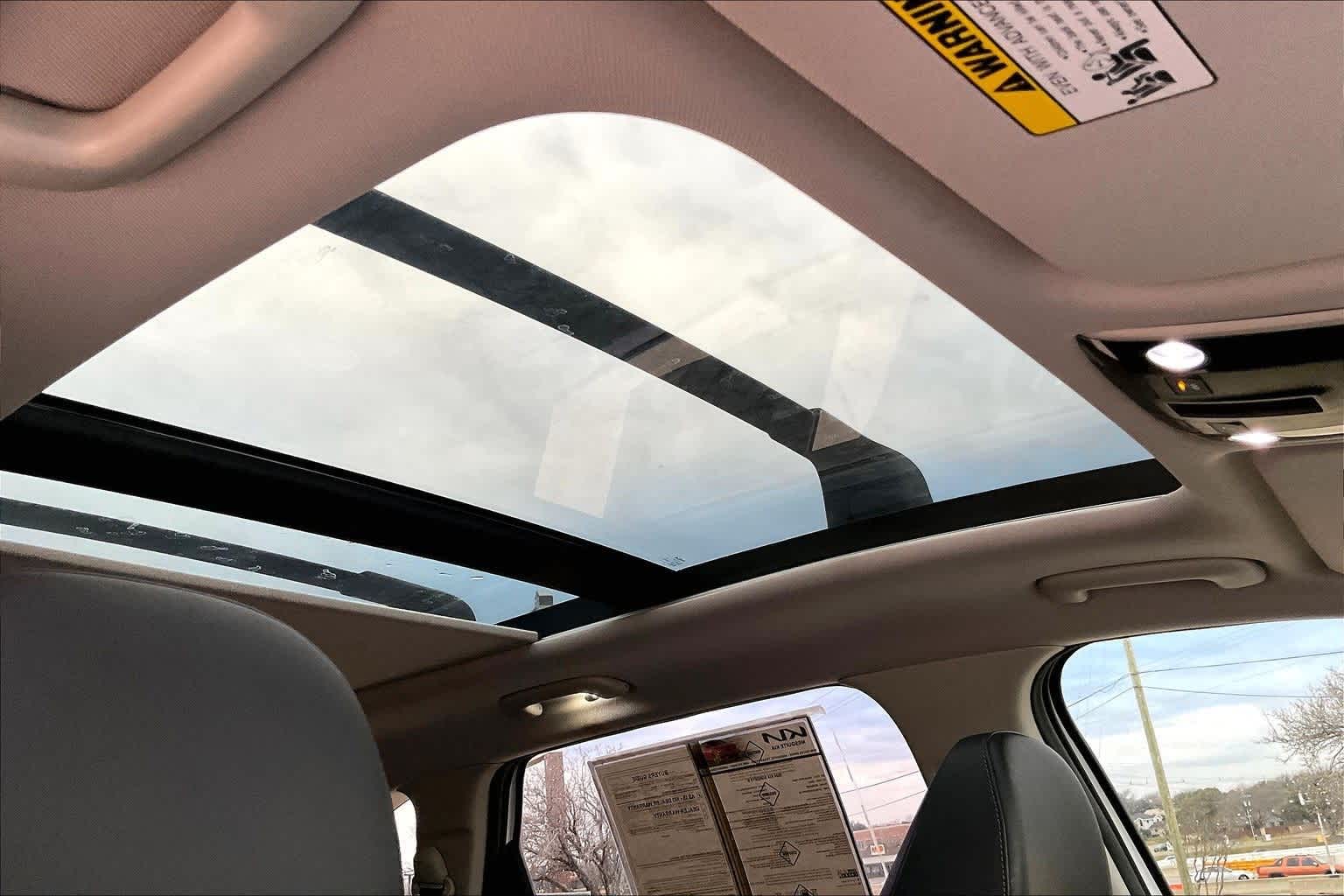 Thumbnail: 2024 Kia Sorento - 29