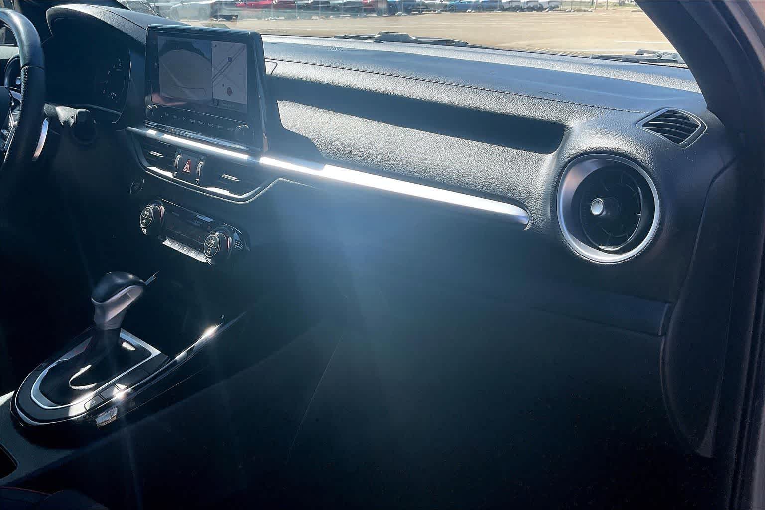 Thumbnail: 2024 Kia Forte - 23