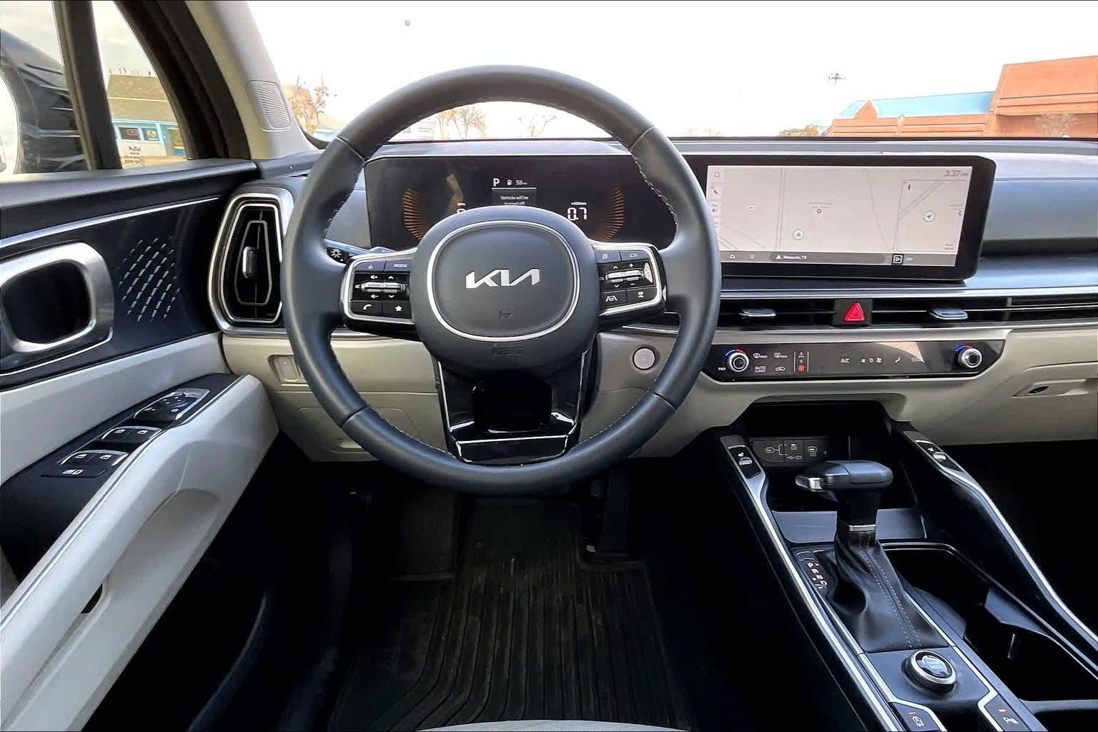 Thumbnail: 2025 Kia Sorento - 12