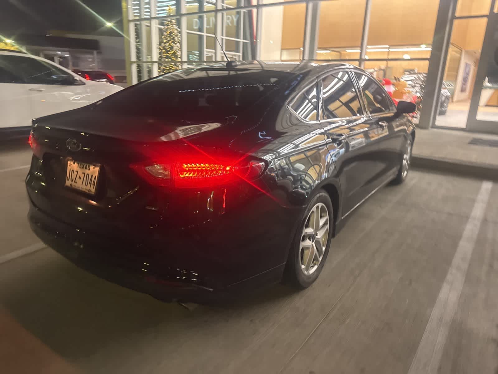 Thumbnail: 2015 Ford Fusion - 6