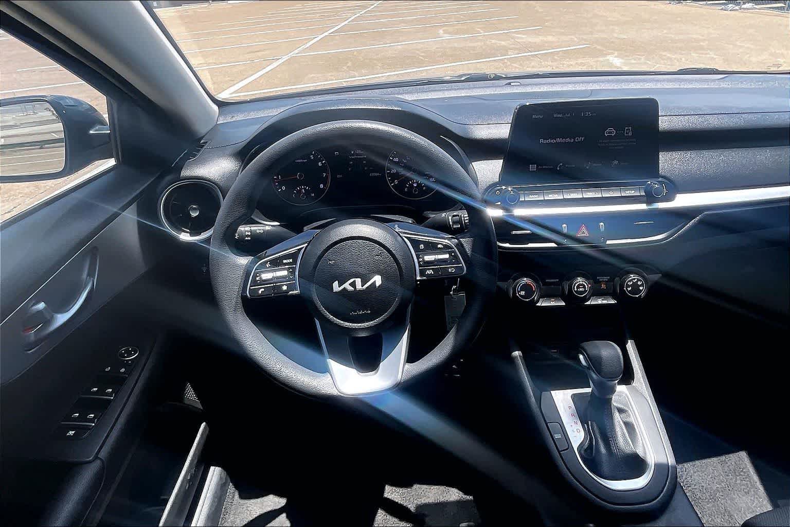 Thumbnail: 2023 Kia Forte - 12