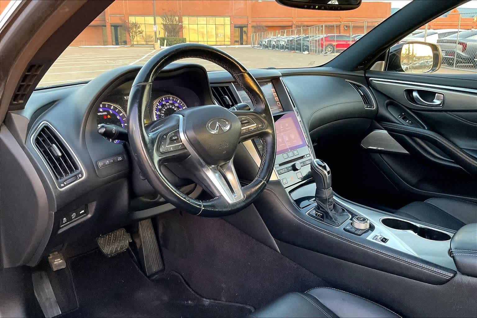 Thumbnail: 2017 INFINITI Q60 - 2