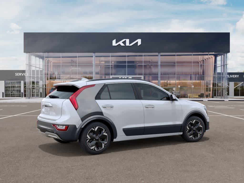 Thumbnail: 2025 Kia Niro - 6