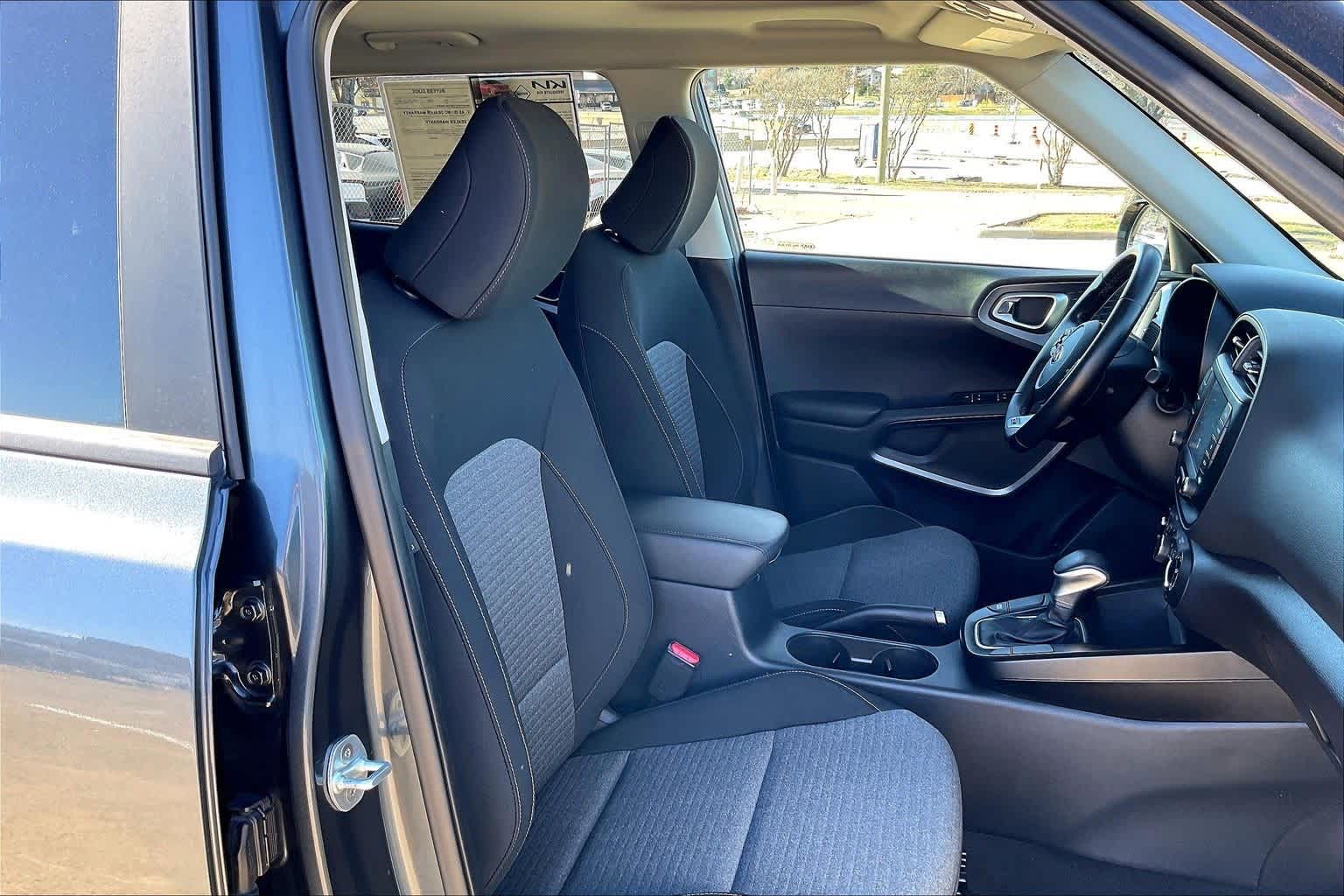 Thumbnail: 2020 Kia Soul - 12