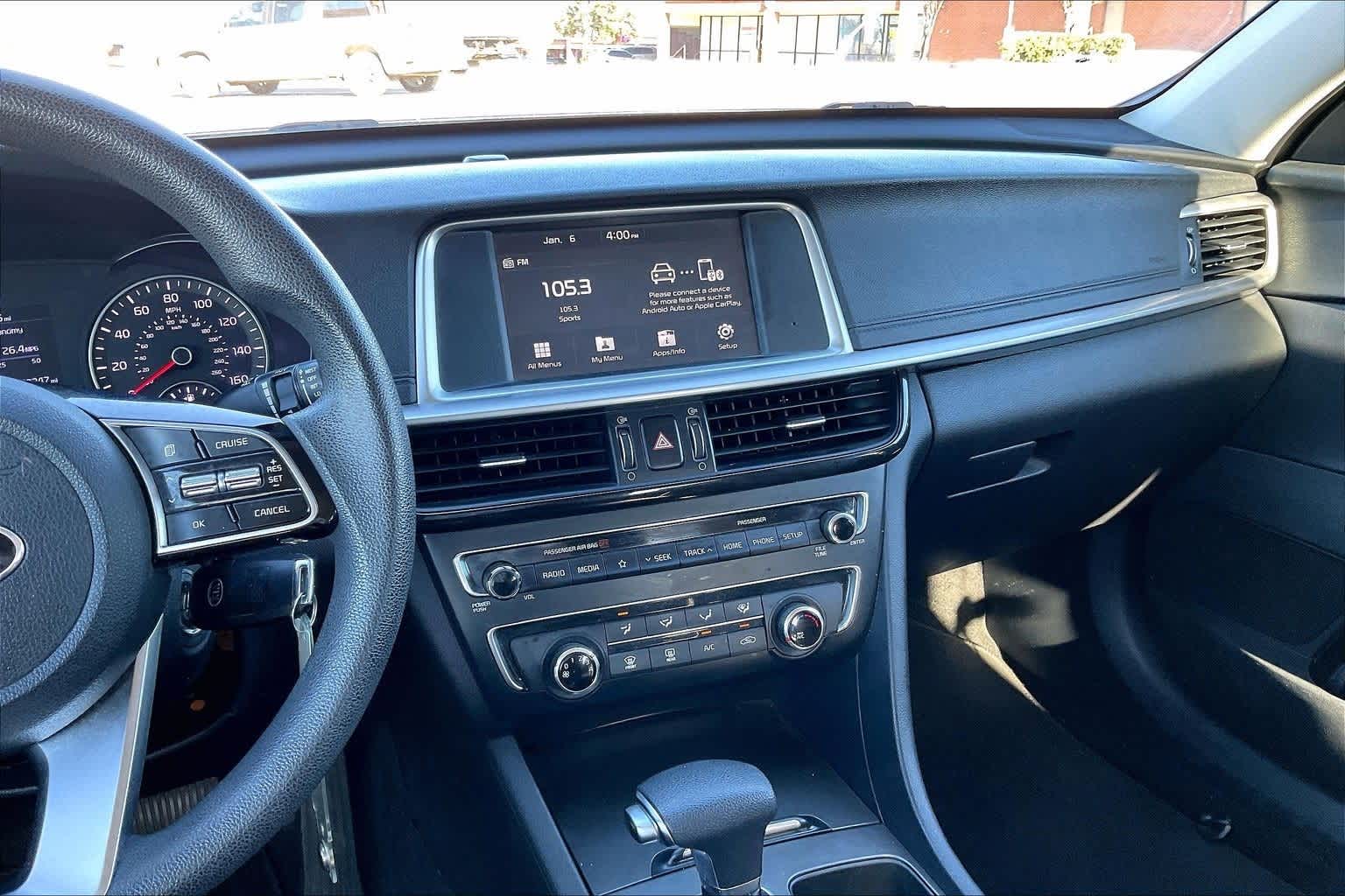 Thumbnail: 2020 Kia Optima - 15