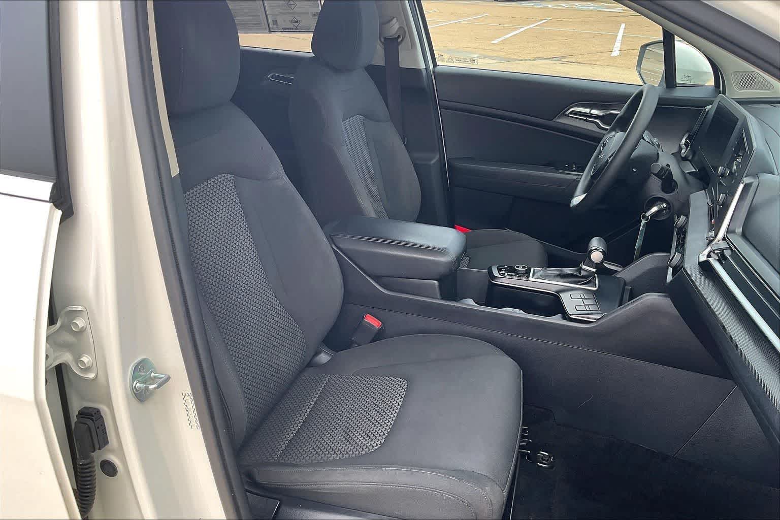 Thumbnail: 2023 Kia Sportage - 13