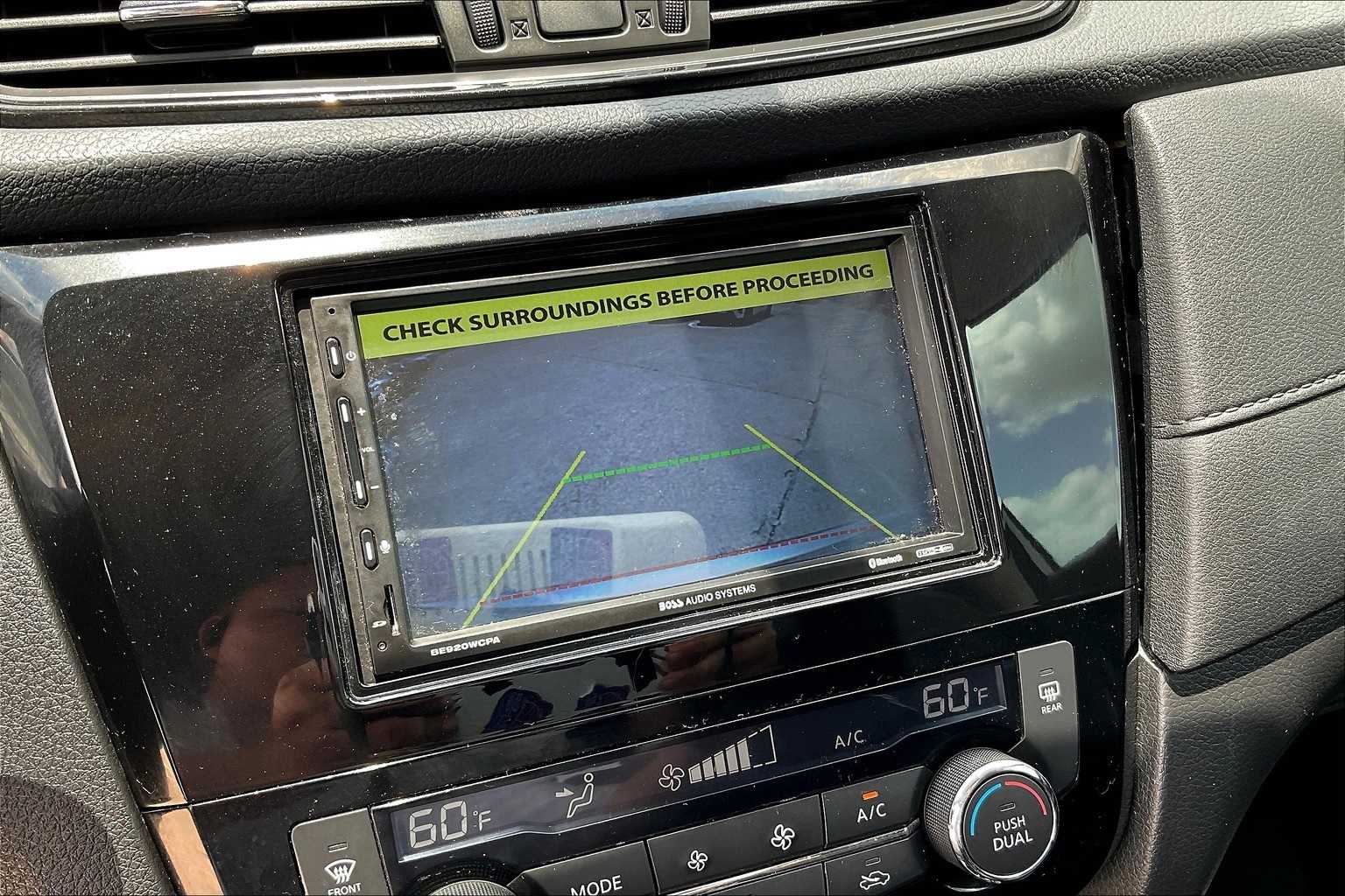 Thumbnail: 2017 Nissan Rogue - 26