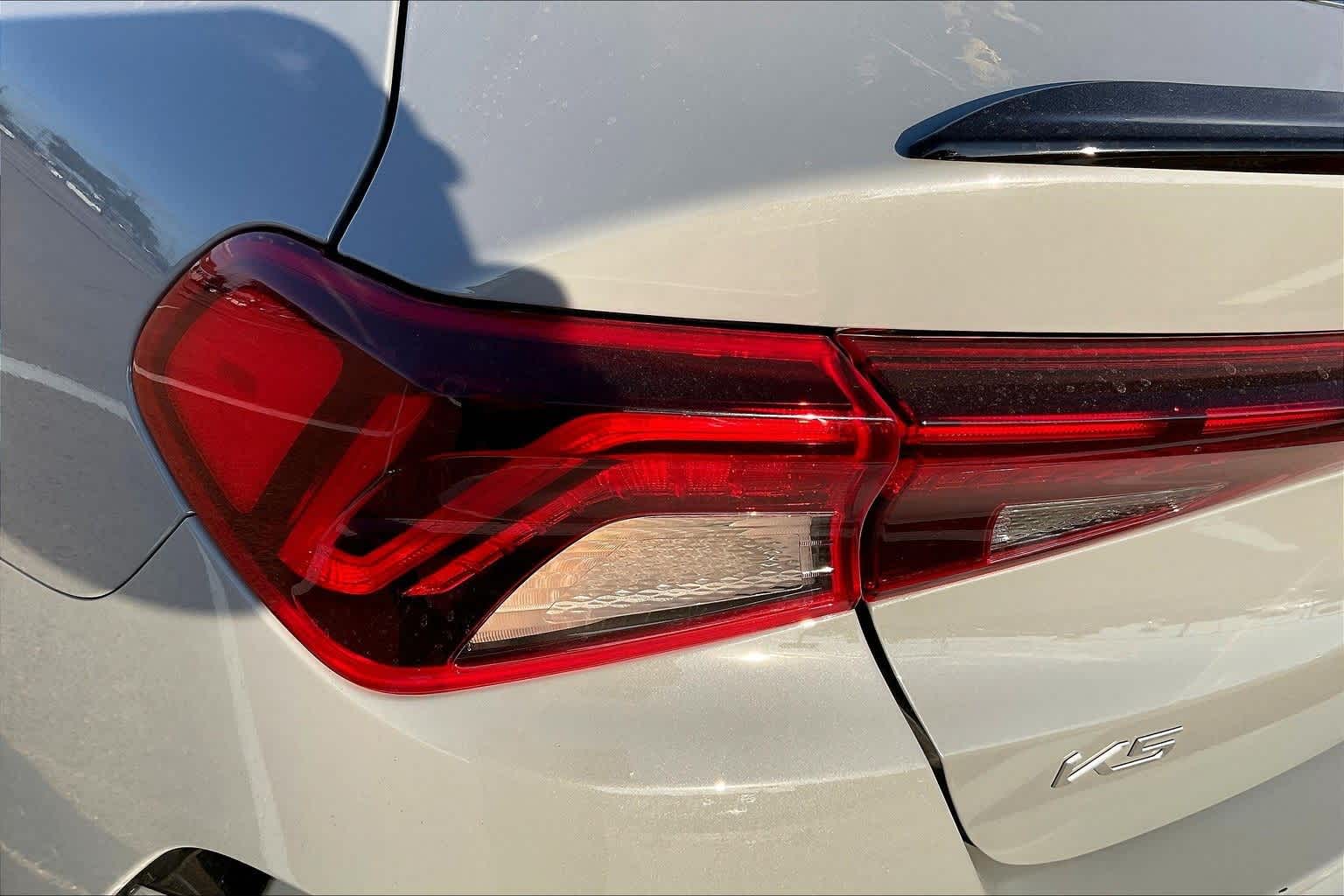 Thumbnail: 2023 Kia K5 - 31