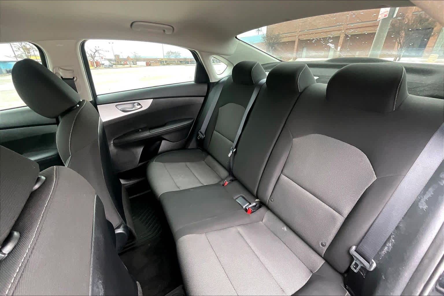 Thumbnail: 2024 Kia Forte - 28