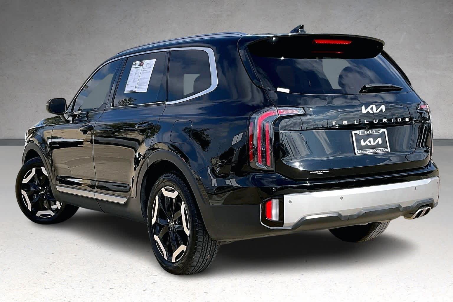 Thumbnail: 2024 Kia Telluride - 4