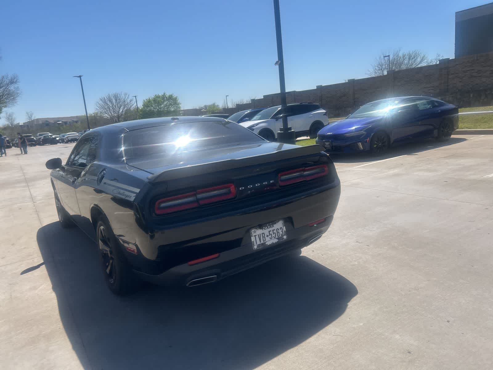 Thumbnail: 2015 Dodge Challenger - 6