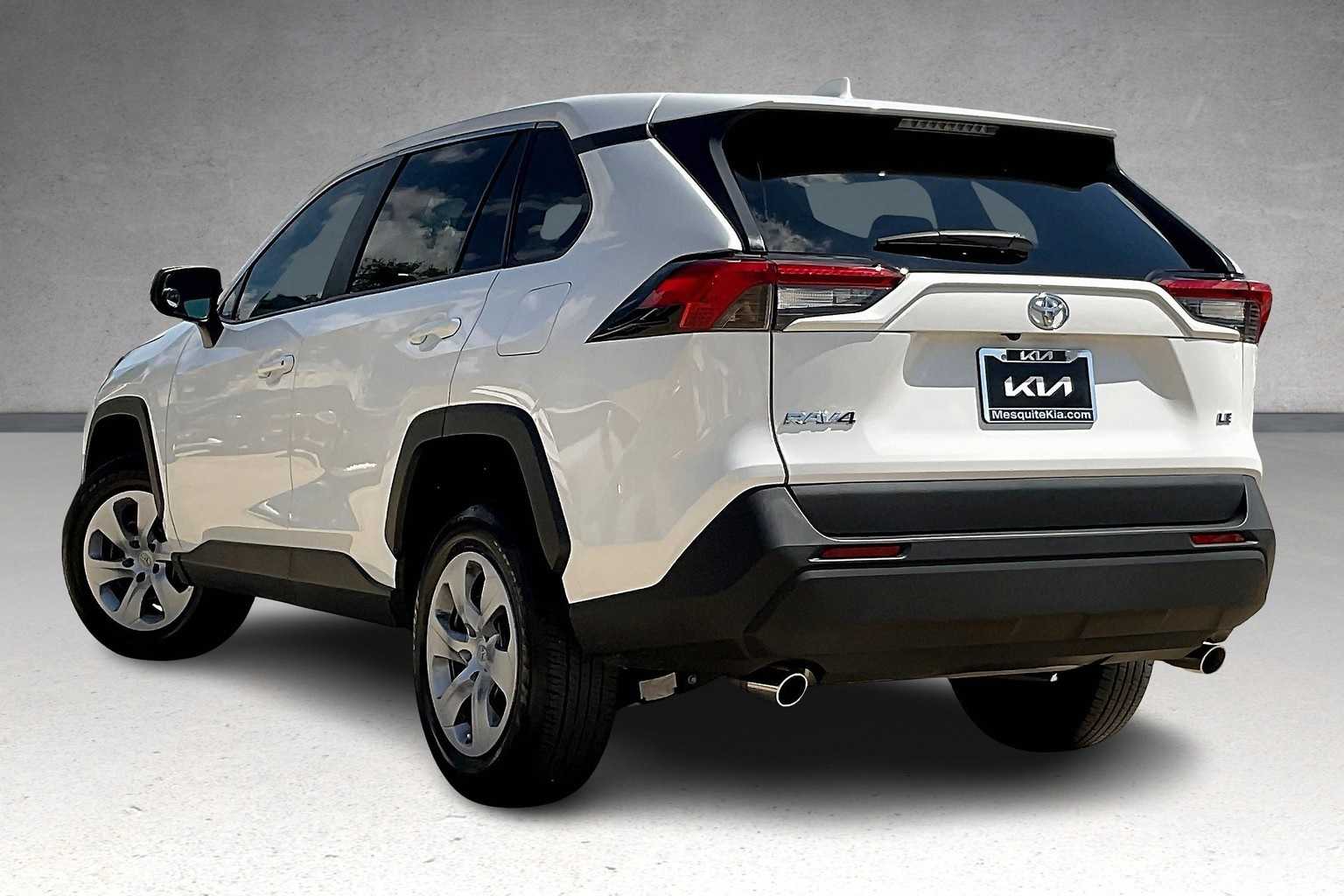 Thumbnail: 2024 Toyota RAV4 - 4