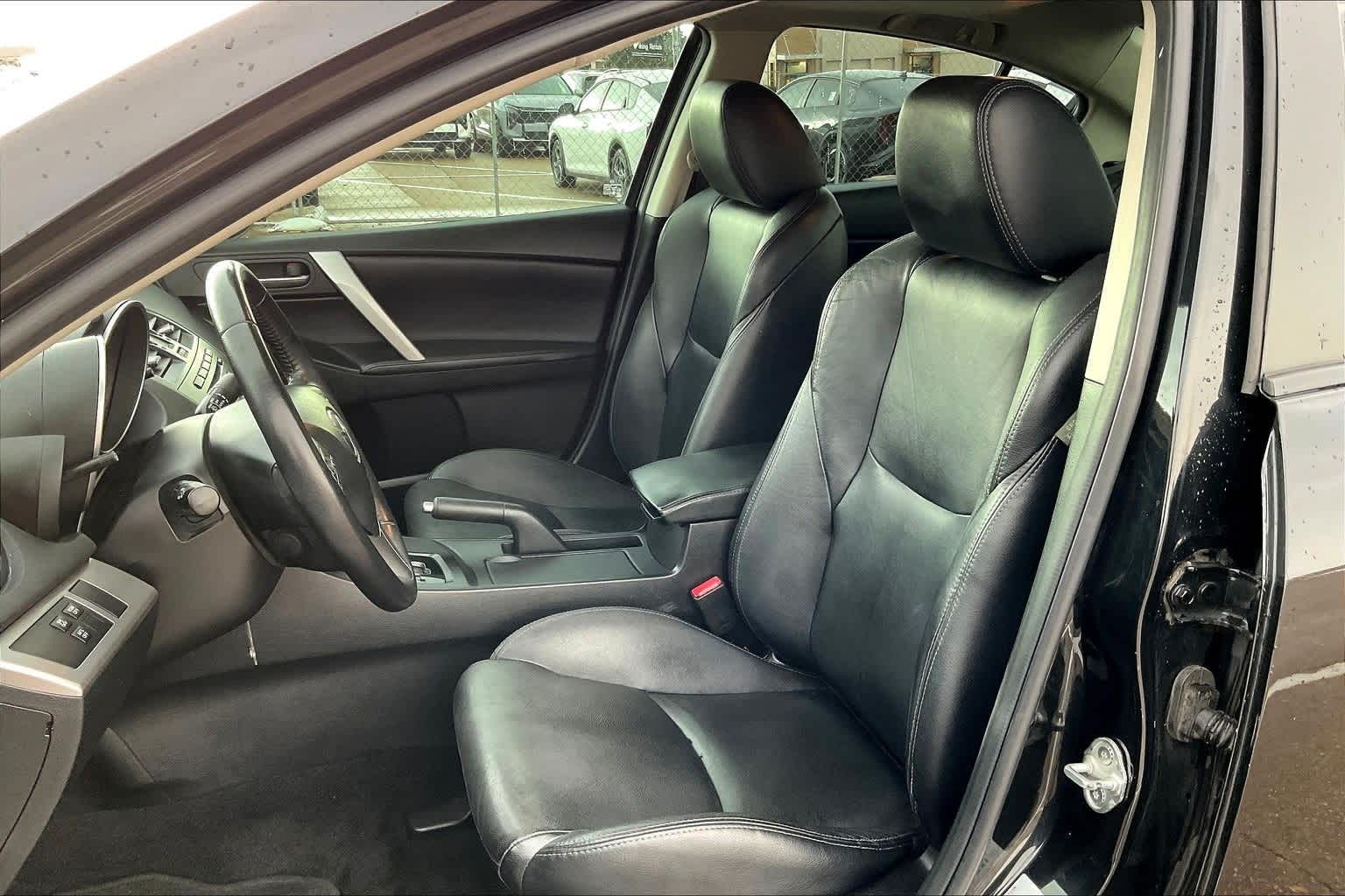 Thumbnail: 2012 Mazda Mazda3 - 11