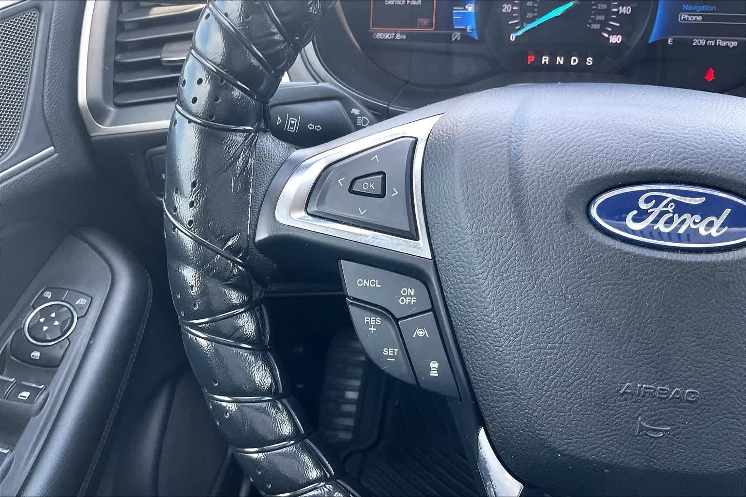 Thumbnail: 2022 Ford Edge - 23