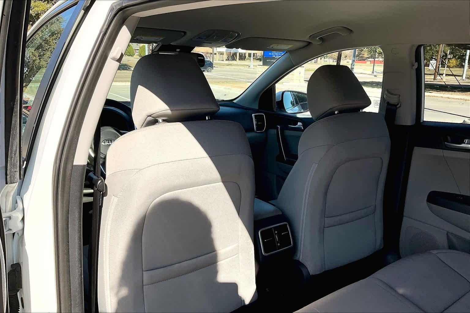 Thumbnail: 2022 Kia Sportage - 12