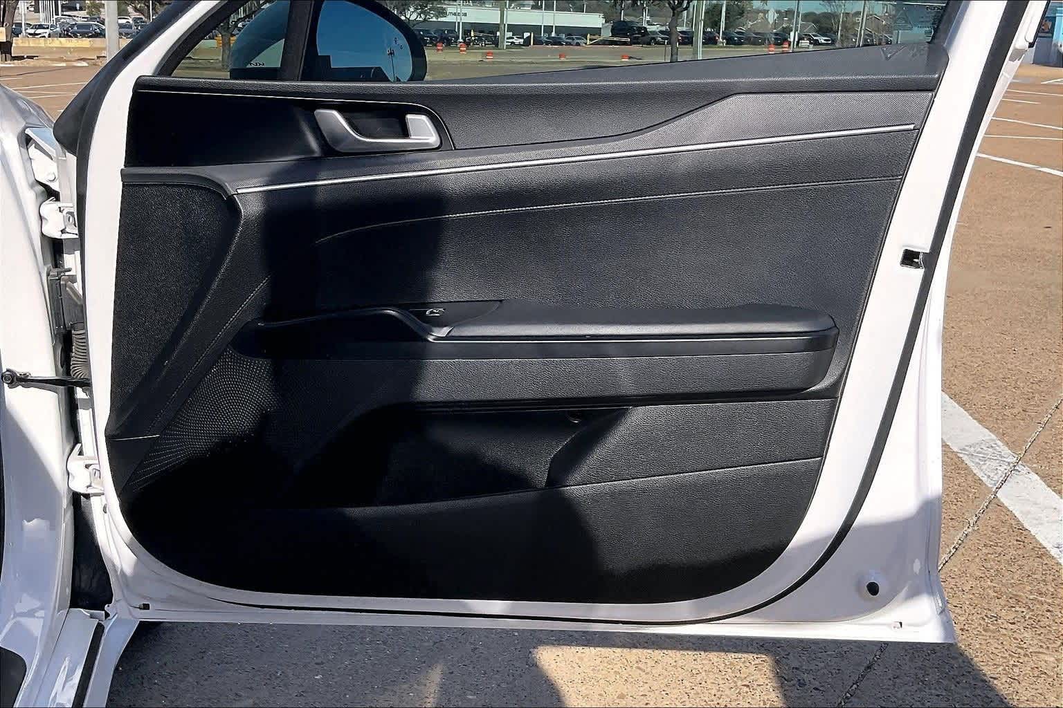 Thumbnail: 2022 Kia K5 - 27