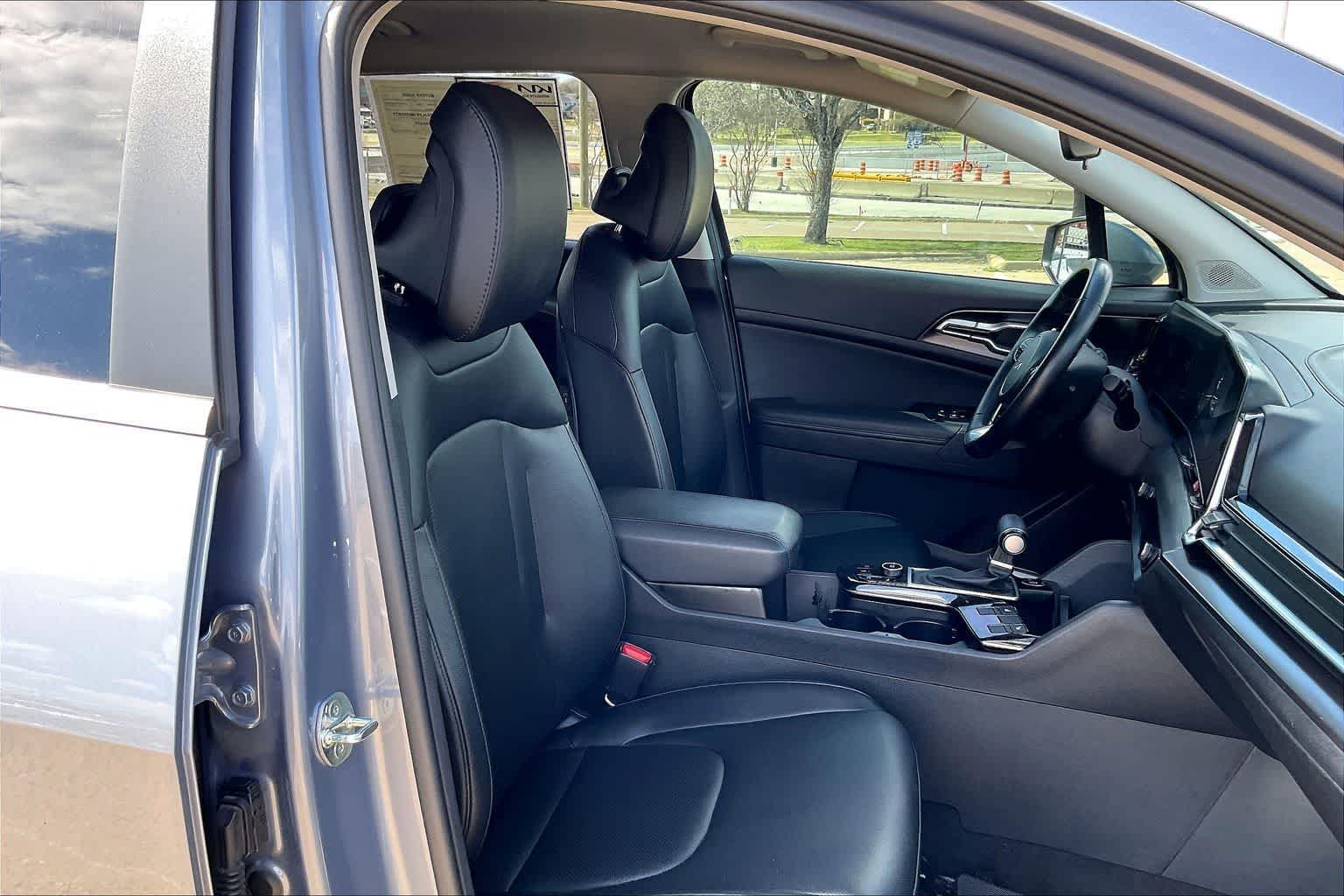 Thumbnail: 2025 Kia Sportage - 12